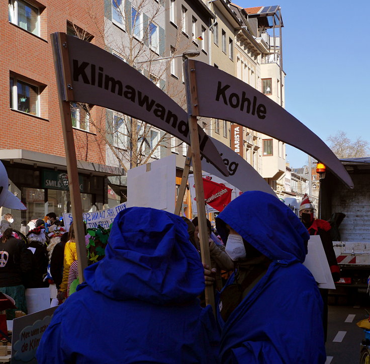 © www.mutbuergerdokus.de: Friedens-Demo an Rosenmontag