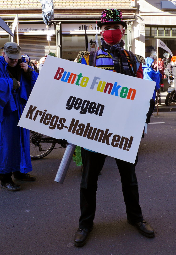 © www.mutbuergerdokus.de: Friedens-Demo an Rosenmontag