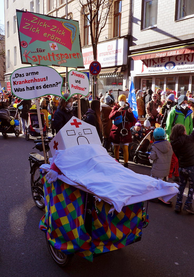 © www.mutbuergerdokus.de: Friedens-Demo an Rosenmontag