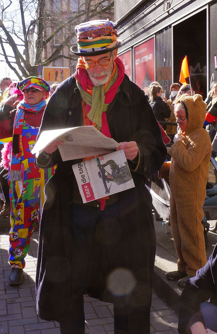 © www.mutbuergerdokus.de: Friedens-Demo an Rosenmontag