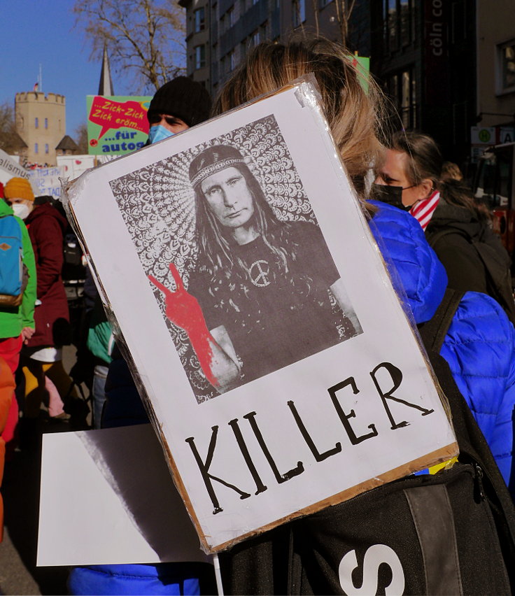 © www.mutbuergerdokus.de: Friedens-Demo an Rosenmontag