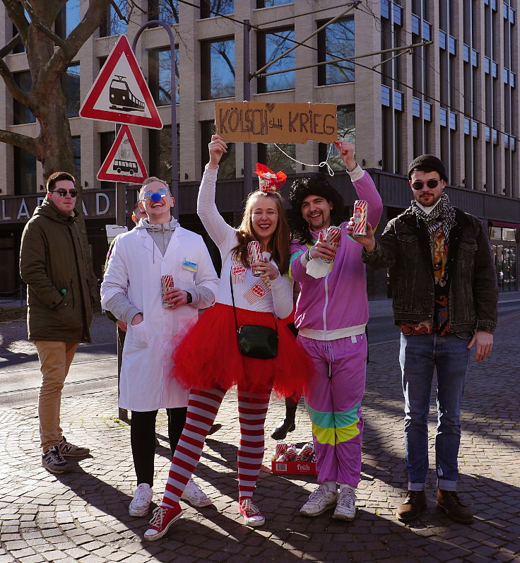 © www.mutbuergerdokus.de: Friedens-Demo an Rosenmontag