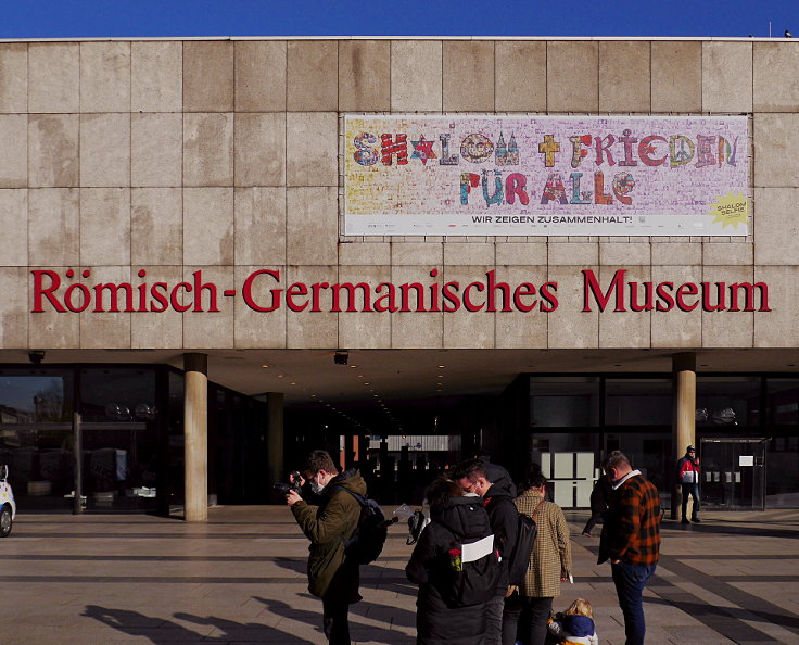 © www.mutbuergerdokus.de: Friedens-Demo an Rosenmontag