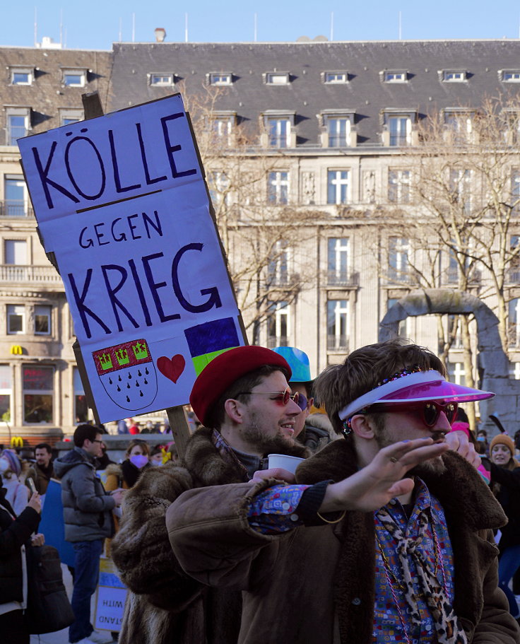 © www.mutbuergerdokus.de: Friedens-Demo an Rosenmontag