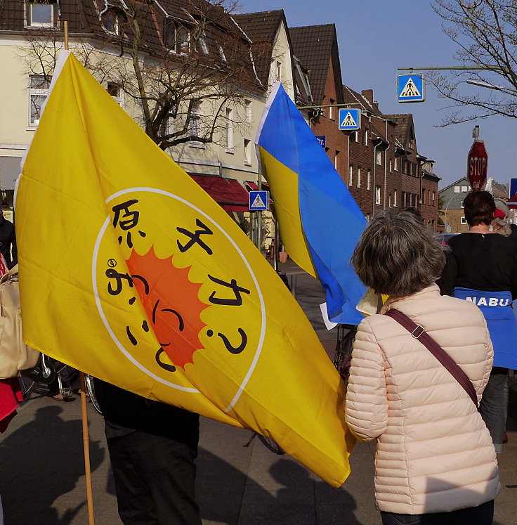 © www.mutbuergerdokus.de: BUND Meerbusch / parents for future Meerbusch: 'Demonstration für Frieden und Klimaschutz'