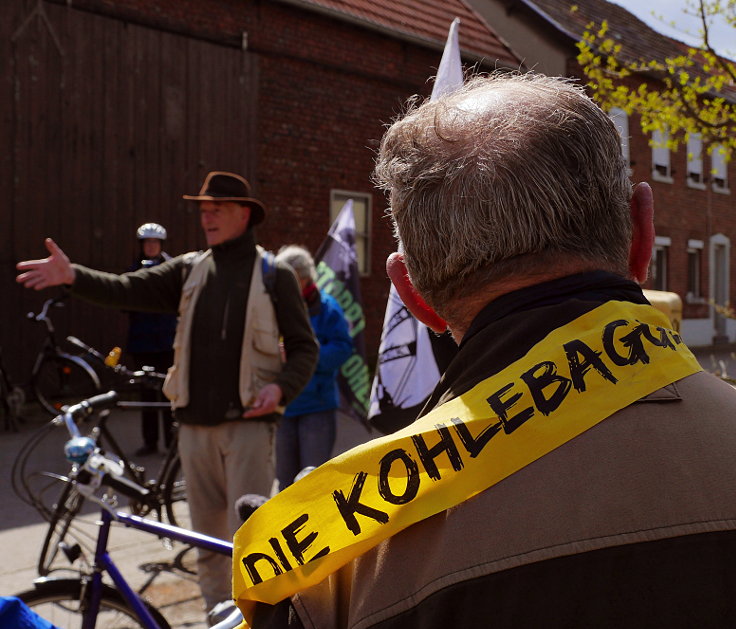 © www.mutbuergerdokus.de: Radtour an den bedrohten Dörfern