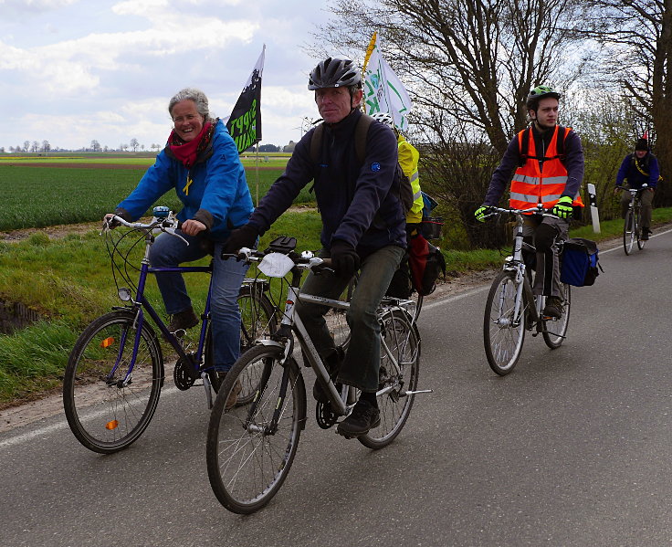 © www.mutbuergerdokus.de: Radtour an den bedrohten Dörfern