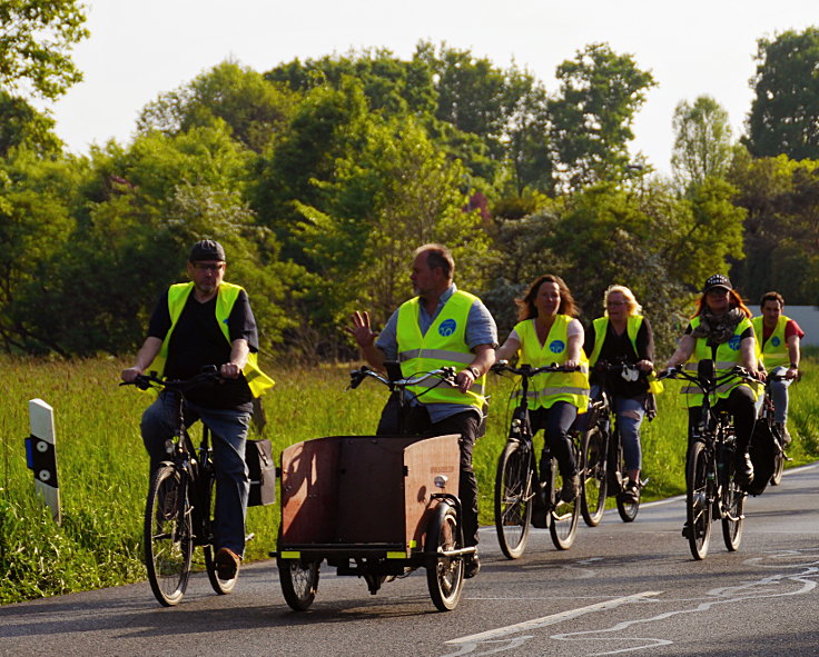 © www.mutbuergerdokus.de: 3. 'Meerbuscher Radnacht'