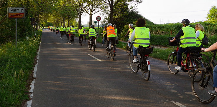 © www.mutbuergerdokus.de: 3. 'Meerbuscher Radnacht'