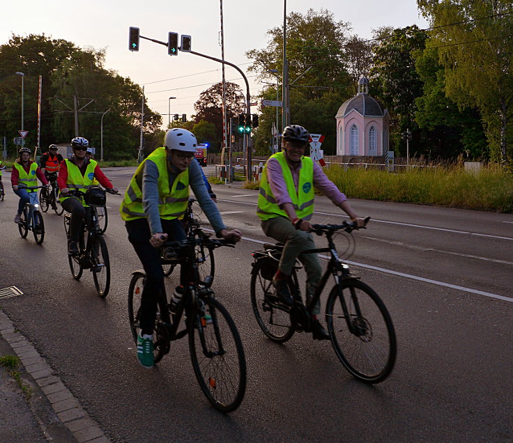 © www.mutbuergerdokus.de: 3. 'Meerbuscher Radnacht'