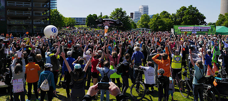 © www.mutbuergerdokus.de: 8. 'ADFC Fahrrad*Sternfahrt NRW'