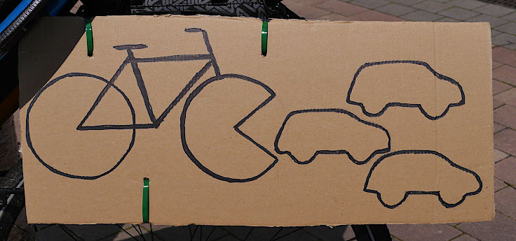 © www.mutbuergerdokus.de: Demonstration mit Fahrrad-Sternfahrt: 'Klimaschutz bewegt uns! Dich auch? Verkehrswende Jetzt!'