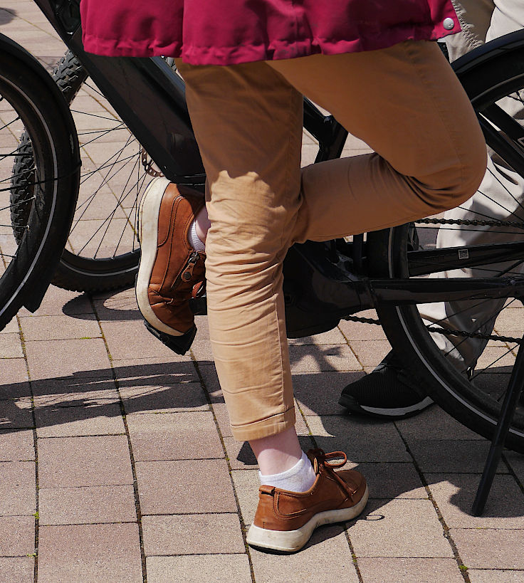 © www.mutbuergerdokus.de: Demonstration mit Fahrrad-Sternfahrt: 'Klimaschutz bewegt uns! Dich auch? Verkehrswende Jetzt!'