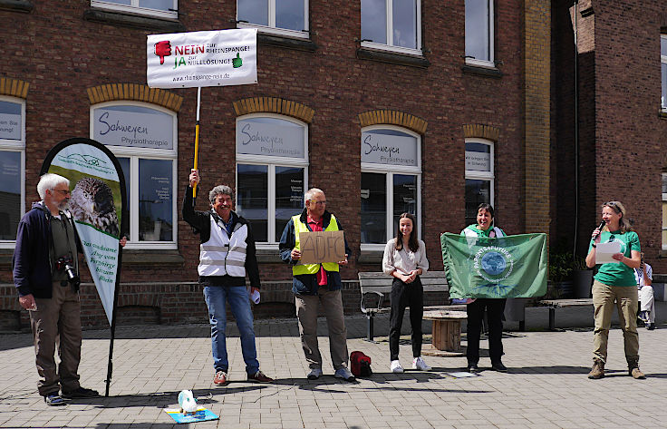© www.mutbuergerdokus.de: Demonstration mit Fahrrad-Sternfahrt: 'Klimaschutz bewegt uns! Dich auch? Verkehrswende Jetzt!'