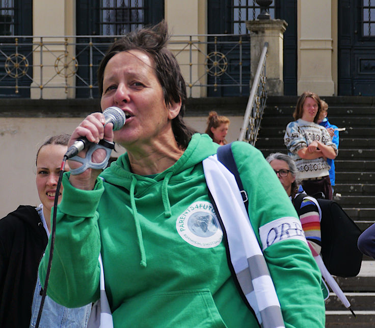 © www.mutbuergerdokus.de: Demonstration mit Fahrrad-Sternfahrt: 'Klimaschutz bewegt uns! Dich auch? Verkehrswende Jetzt!'