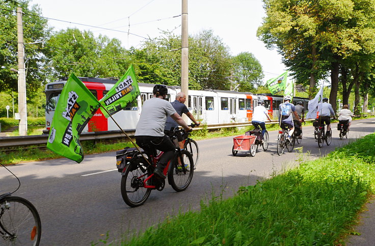 © www.mutbuergerdokus.de: BUND Meerbusch: Fahrraddemo '#MobilitätswendeJetzt!'