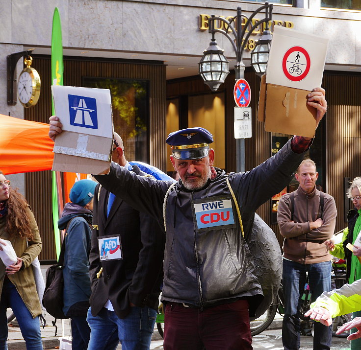 © www.mutbuergerdokus.de: 'Park(ing) Day Düsseldorf'