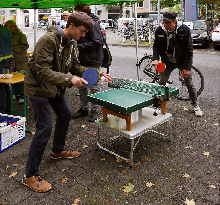 © www.mutbuergerdokus.de: 'Park(ing) Day Düsseldorf'