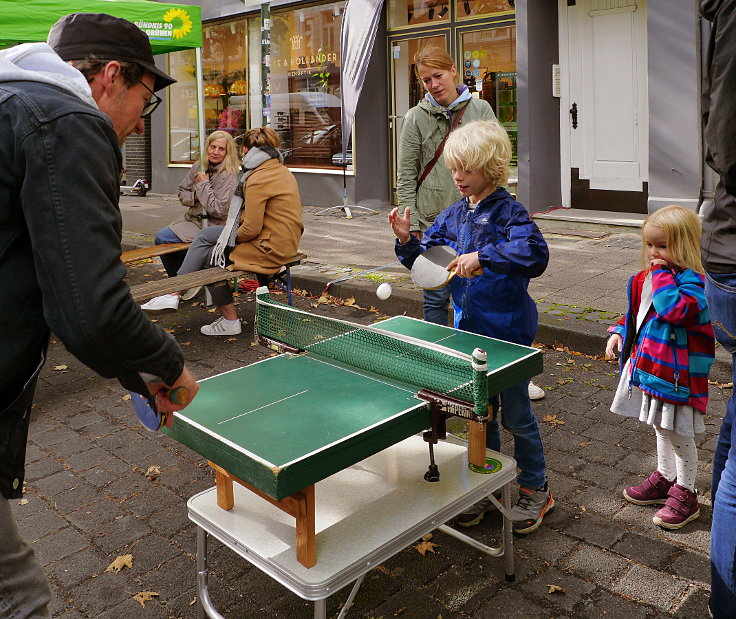 © www.mutbuergerdokus.de: 'Park(ing) Day Düsseldorf'