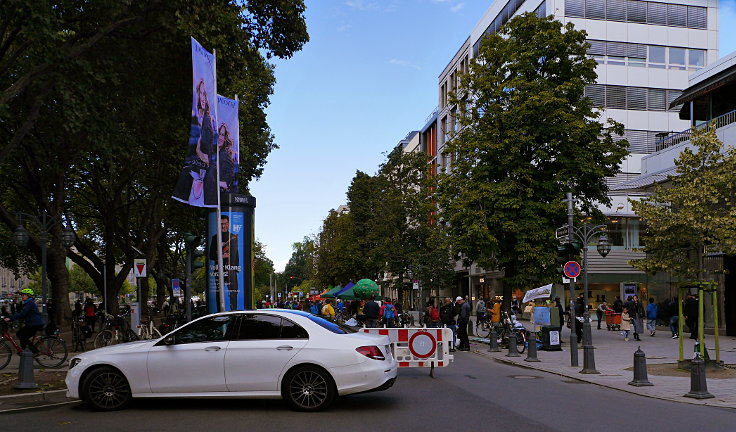 © www.mutbuergerdokus.de: 'Park(ing) Day Düsseldorf'