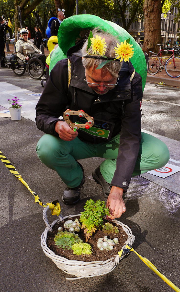 © www.mutbuergerdokus.de: 'Park(ing) Day Düsseldorf'