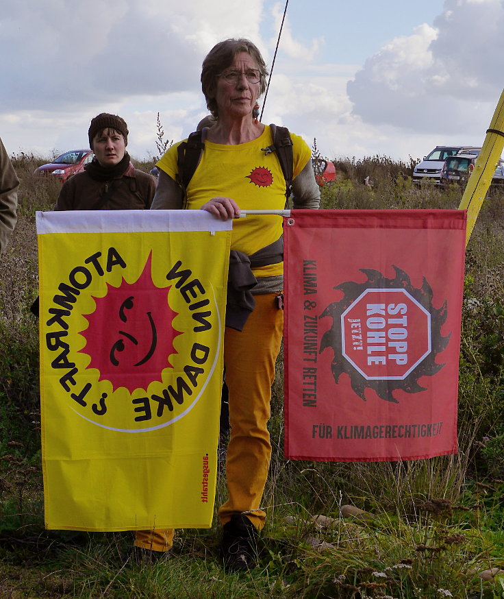 © www.mutbuergerdokus.de: 100 Monate Dorf- und Waldspaziergänge