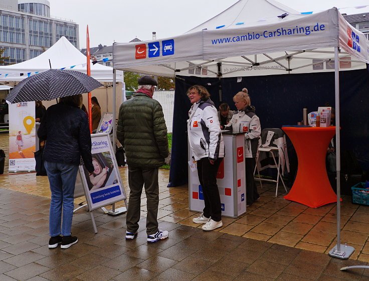 © www.mutbuergerdokus.de: Eröffnung der 3. MobilitätStation in Düsseldorf