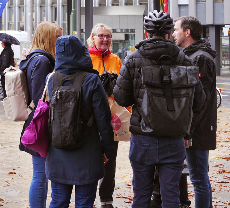 © www.mutbuergerdokus.de: Eröffnung der 3. MobilitätStation in Düsseldorf