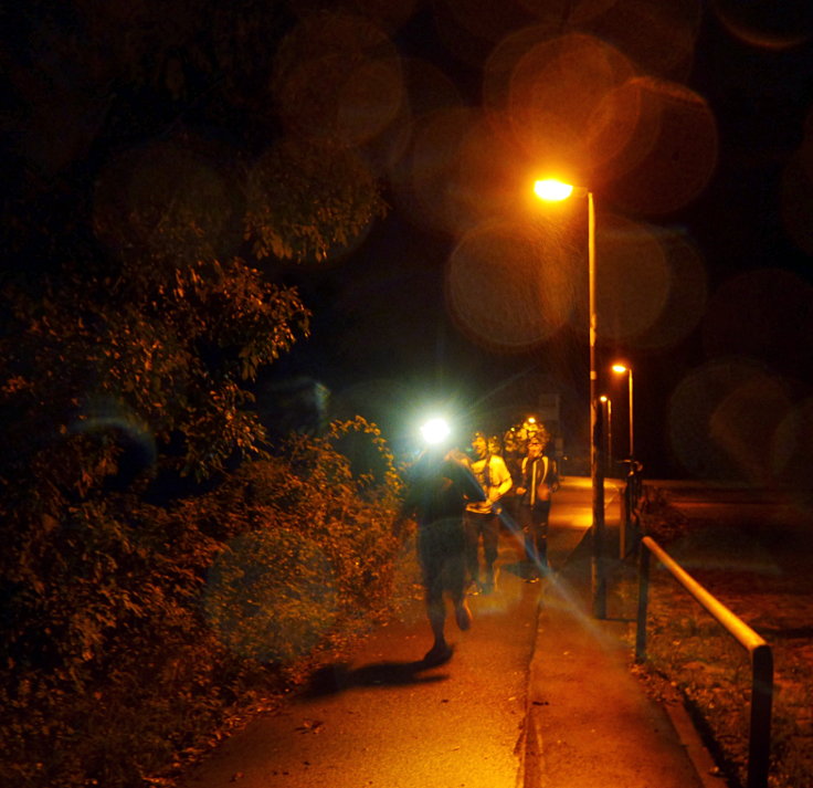 © www.mutbuergerdokus.de: Staffellauf zur Weltklimakonferenz: 'Running out of time'
