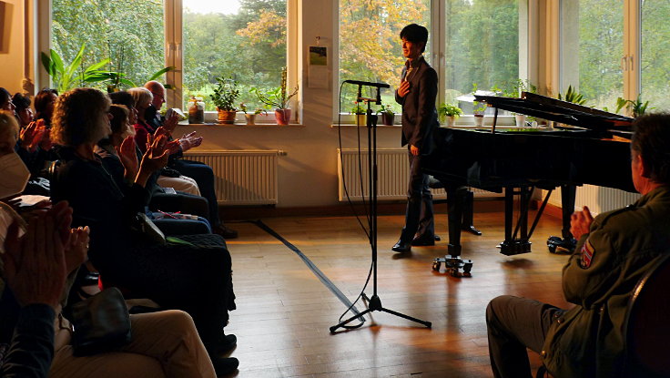 © www.mutbuergerdokus.de: Kammermusikreihe Lüttelforst: Waldkonzert 'Naturverbundenheit'