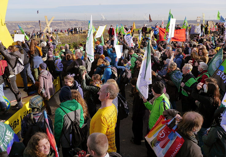 © www.mutbuergerdokus.de: Demonstration 'Lützerath schützen - 1,5 Grad-Grenze einhalten!'