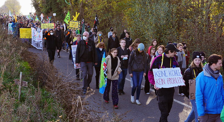 © www.mutbuergerdokus.de: Demonstration 'Lützerath schützen - 1,5 Grad-Grenze einhalten!'