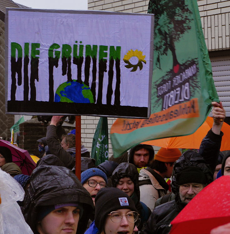 © www.mutbuergerdokus.de: Demonstration 'Auf nach Lützerath! Gegen die Räumung - für Kohleausstieg & Klimagerechtigkeit'