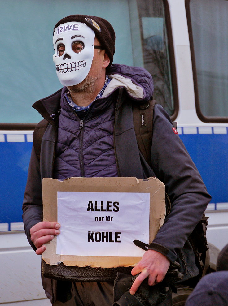 © www.mutbuergerdokus.de: Demonstration 'Auf nach Lützerath! Gegen die Räumung - für Kohleausstieg & Klimagerechtigkeit'