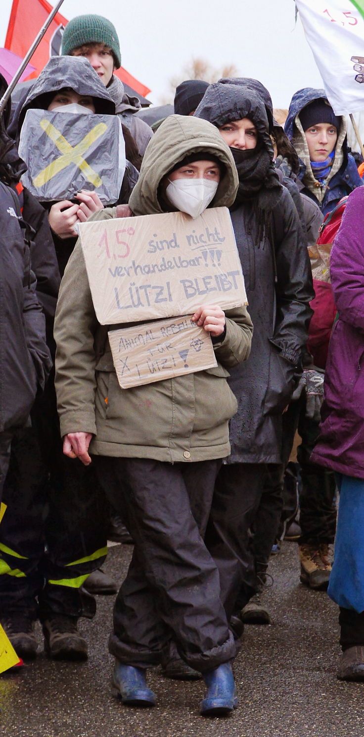 © www.mutbuergerdokus.de: Demonstration 'Auf nach Lützerath! Gegen die Räumung - für Kohleausstieg & Klimagerechtigkeit'