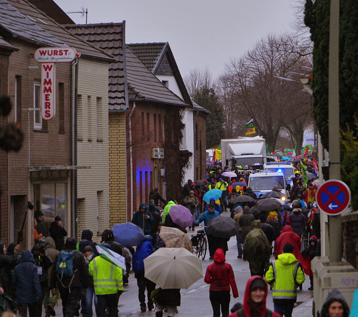 © www.mutbuergerdokus.de: Demonstration 'Auf nach Lützerath! Gegen die Räumung - für Kohleausstieg & Klimagerechtigkeit'