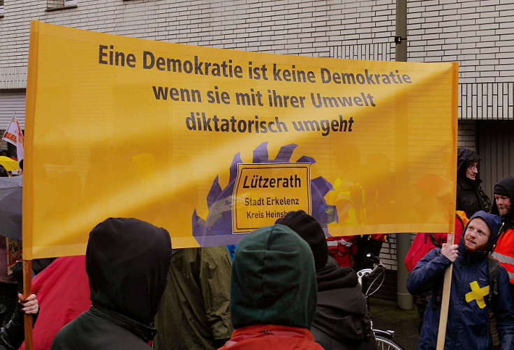 © www.mutbuergerdokus.de: Demonstration 'Auf nach Lützerath! Gegen die Räumung - für Kohleausstieg & Klimagerechtigkeit'