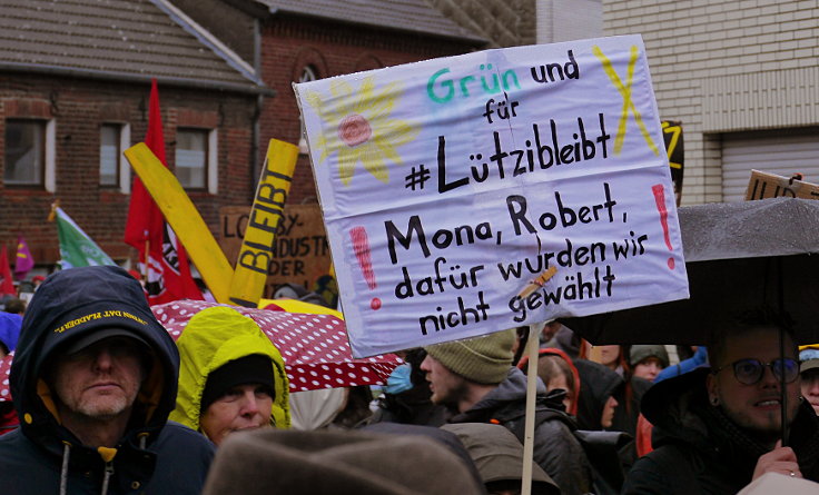 © www.mutbuergerdokus.de: Demonstration 'Auf nach Lützerath! Gegen die Räumung - für Kohleausstieg & Klimagerechtigkeit'