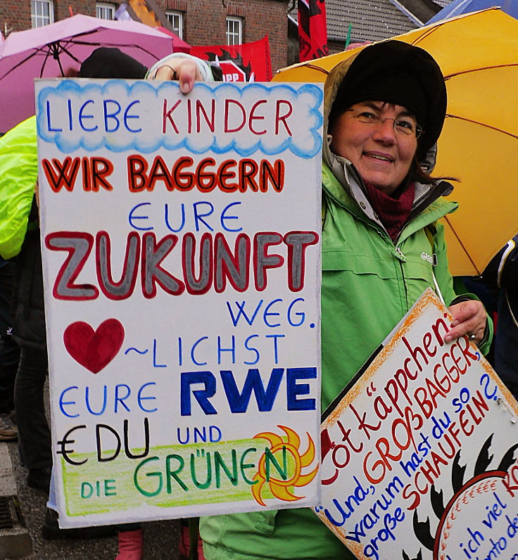 © www.mutbuergerdokus.de: Demonstration 'Auf nach Lützerath! Gegen die Räumung - für Kohleausstieg & Klimagerechtigkeit'