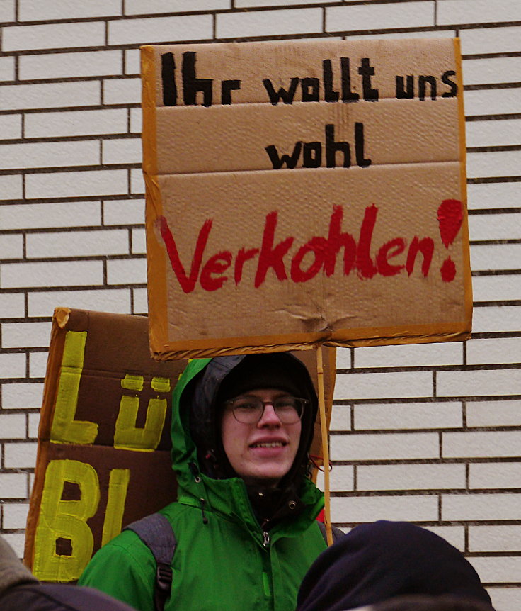 © www.mutbuergerdokus.de: Demonstration 'Auf nach Lützerath! Gegen die Räumung - für Kohleausstieg & Klimagerechtigkeit'