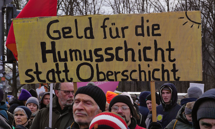 © www.mutbuergerdokus.de: Demonstration 'WIR HABEN ES SATT!'