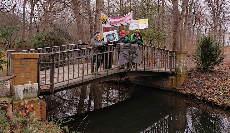 © www.mutbuergerdokus.de: Demonstration 'WIR HABEN ES SATT!'