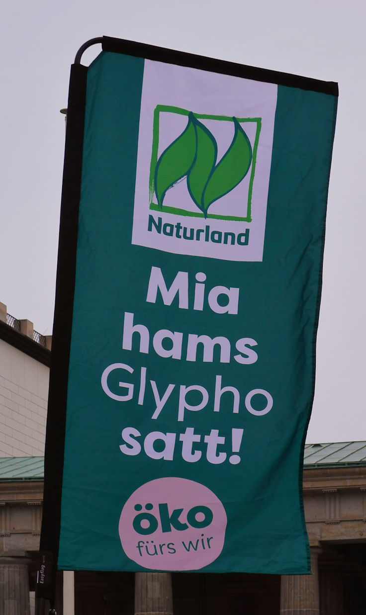 © www.mutbuergerdokus.de: Demonstration 'WIR HABEN ES SATT!'