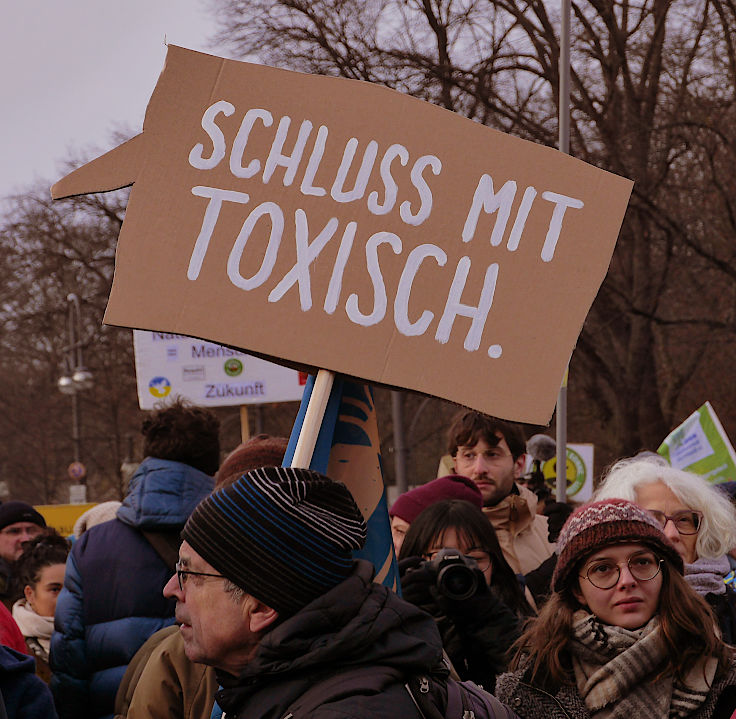 © www.mutbuergerdokus.de: Demonstration 'WIR HABEN ES SATT!'