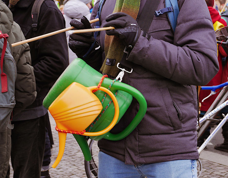 © www.mutbuergerdokus.de: Demonstration 'WIR HABEN ES SATT!'