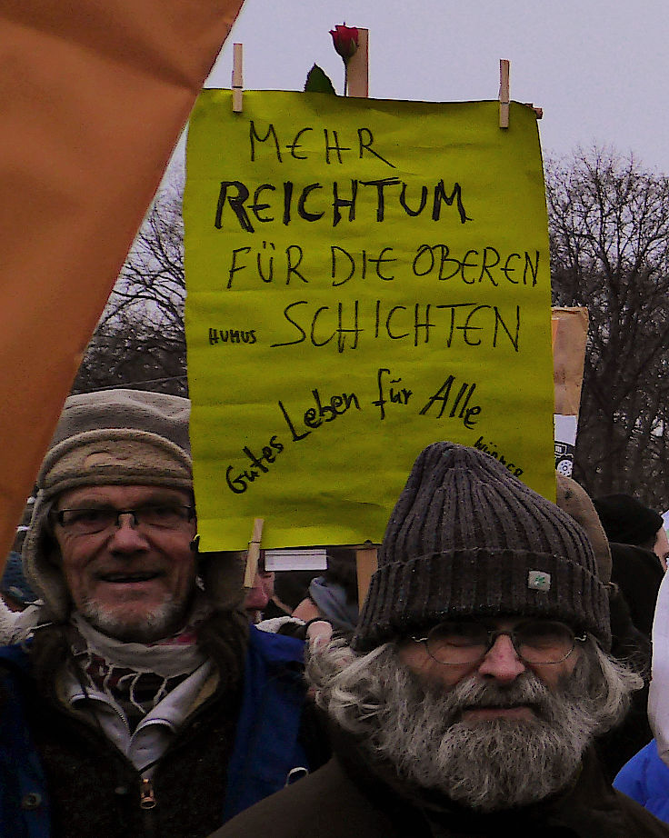 © www.mutbuergerdokus.de: Demonstration 'WIR HABEN ES SATT!'
