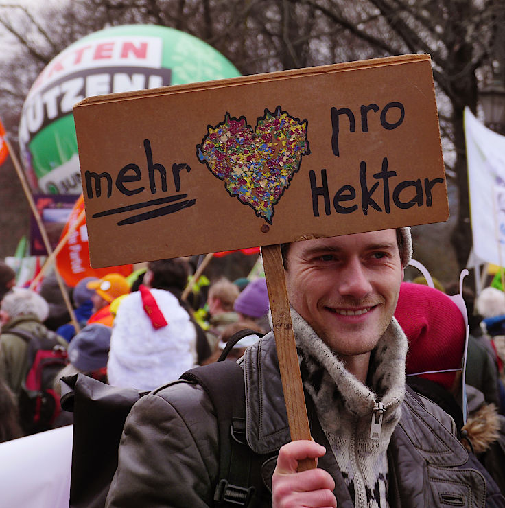 © www.mutbuergerdokus.de: Demonstration 'WIR HABEN ES SATT!'