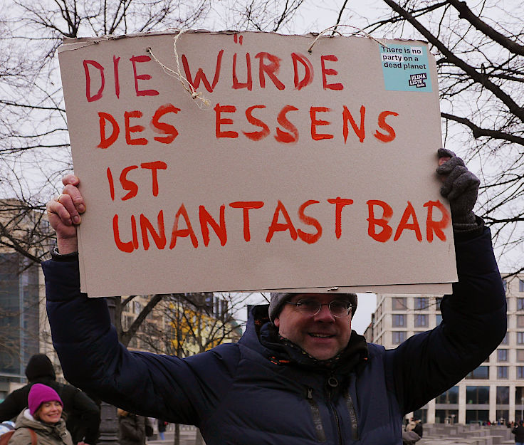 © www.mutbuergerdokus.de: Demonstration 'WIR HABEN ES SATT!'