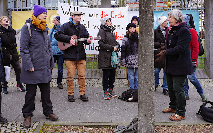 © www.mutbuergerdokus.de: Demonstration 'WIR HABEN ES SATT!'