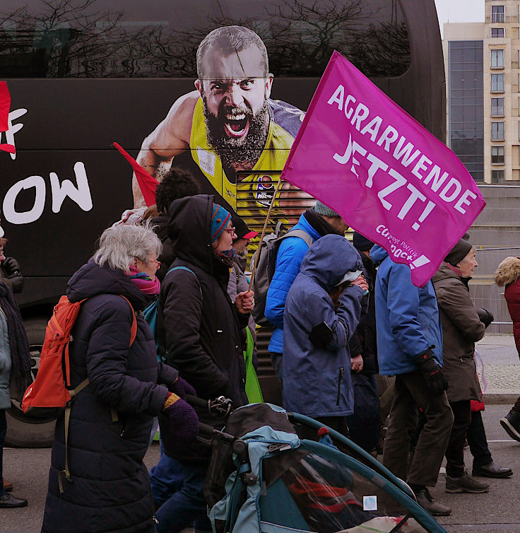 © www.mutbuergerdokus.de: Demonstration 'WIR HABEN ES SATT!'